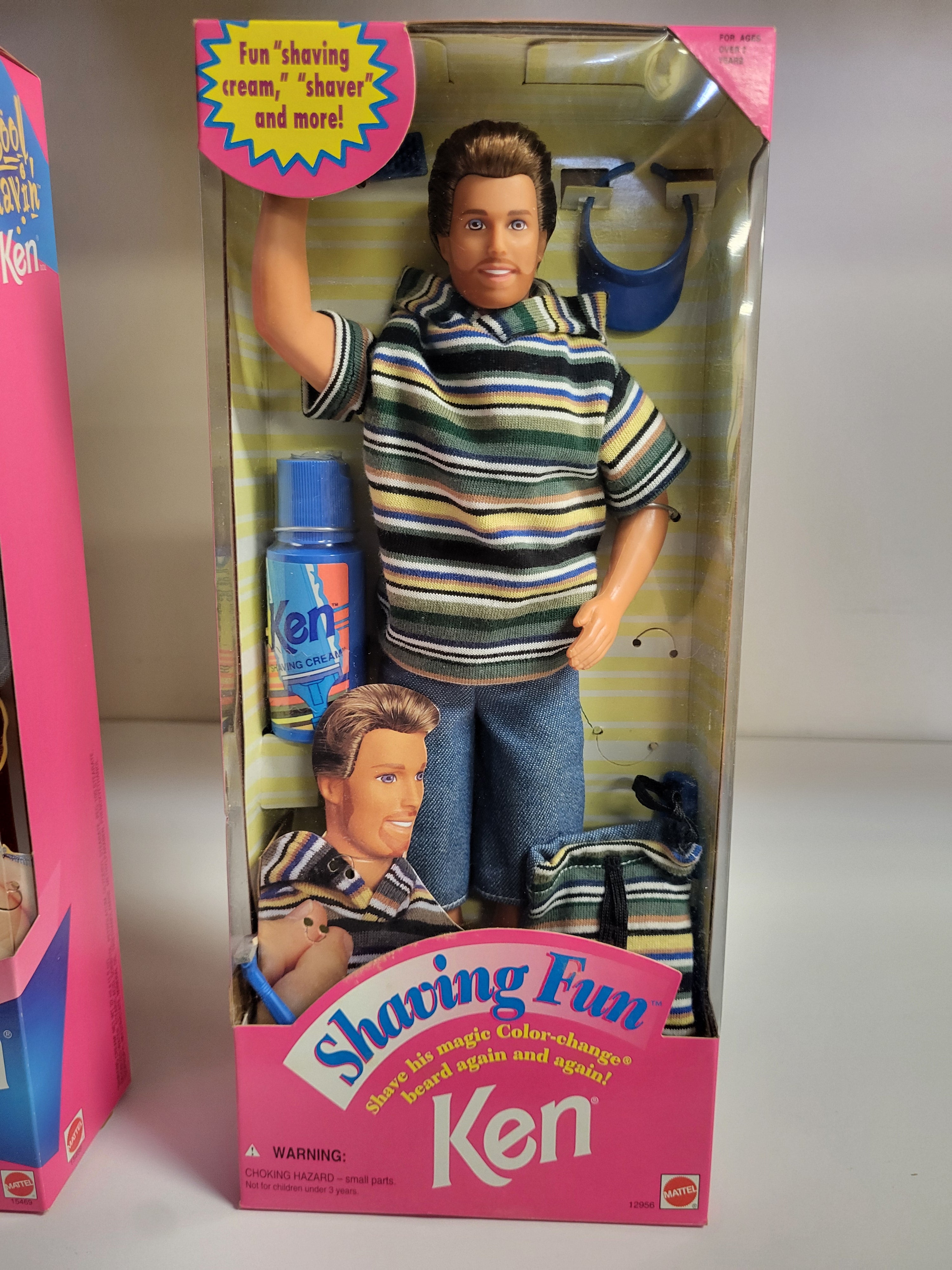 Ken – Shaving Fun (Color-Change Beard)