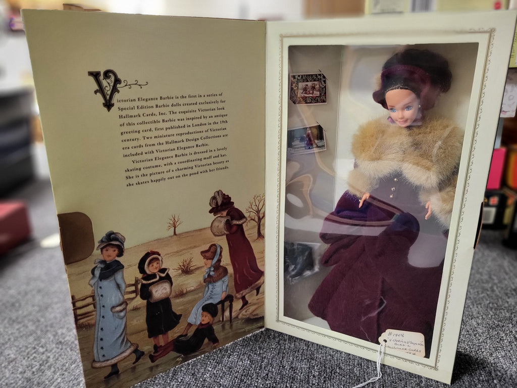 Victorian Elegance Barbie – Hallmark Special Edition (1994)
